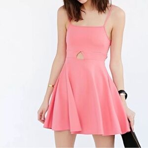 🌻BOGO 50% Off🌻 NWOT Urban Outfitters Oh My Love cutout dress